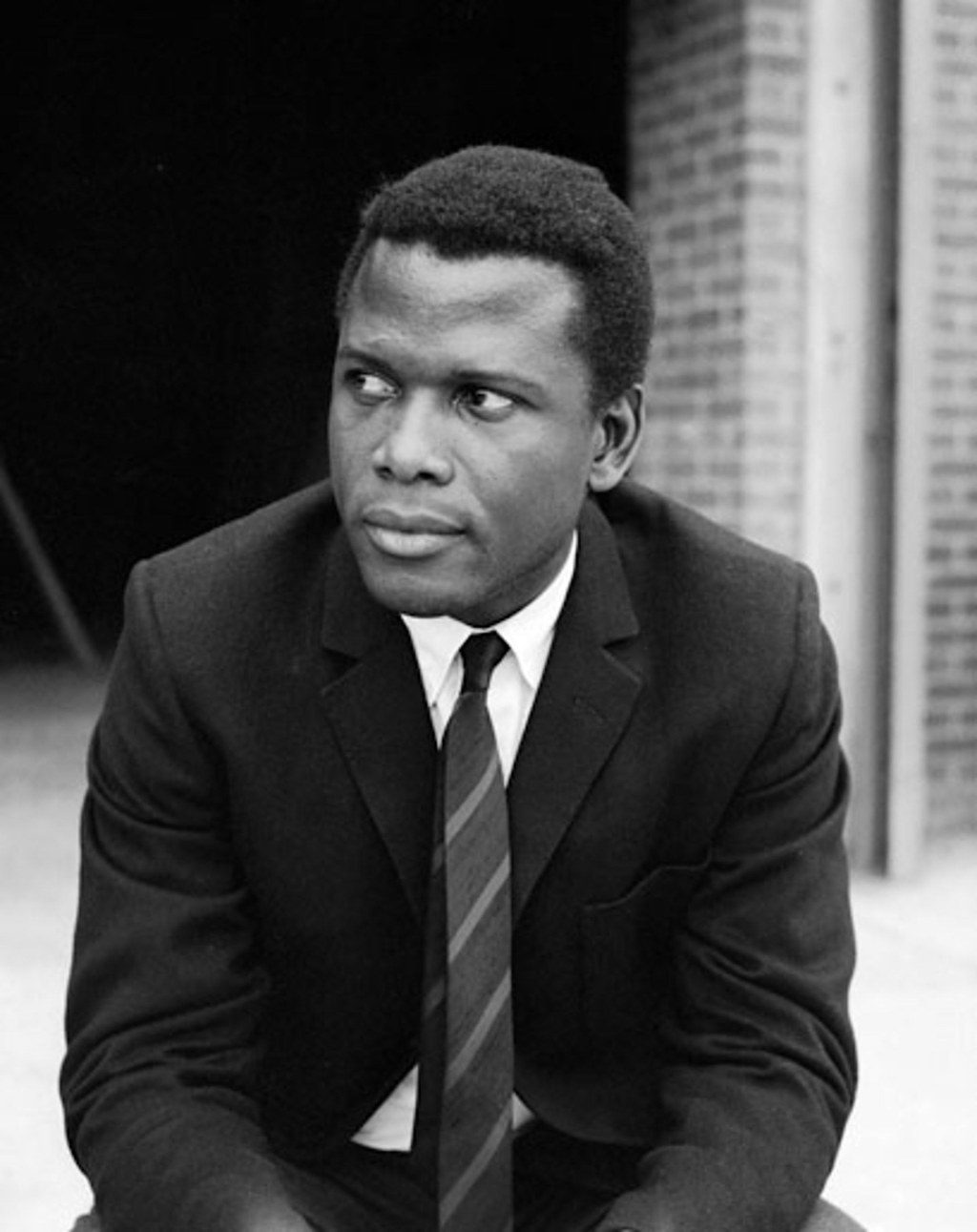 Picture of: Sidney Poitier’s Navy Jacket in To Sir, with Love » BAMF Style